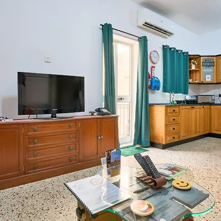 Ta' Nena In Floriana, 10 Minutes Away From Valletta * Il-Furjana