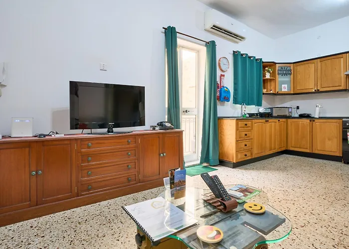 Ta' Nena In Floriana, 10 Minutes Away From Valletta * Floriana