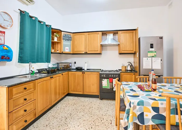 Ta' Nena In Floriana, 10 Minutes Away From Valletta *