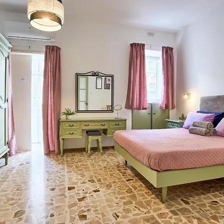 Ta' Nena In Floriana, 10 Minutes Away From Valletta Apartman *