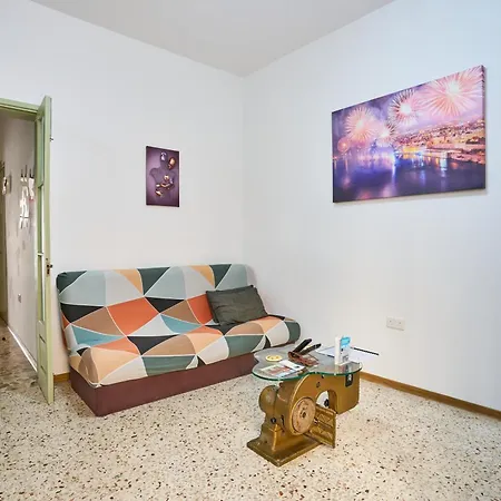 Ta' Nena In Floriana, 10 Minutes Away From Valletta Apartman Floriana